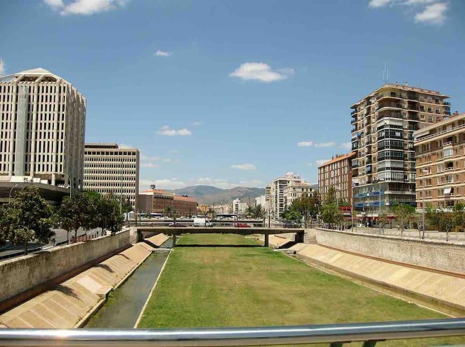 Apartamento El Rincon De Apolo. Atico Con Aparcamiento Gratis. Málaga Exterior foto