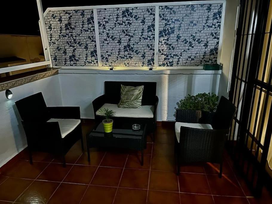 Apartamento El Rincon De Apolo. Atico Con Aparcamiento Gratis. Málaga Exterior foto